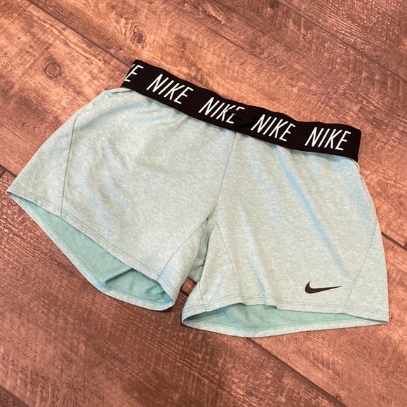 Nike Pants - NIKE Aqua Green Black Workout HIIT Weightlifting Exercise Shorts Small Logo